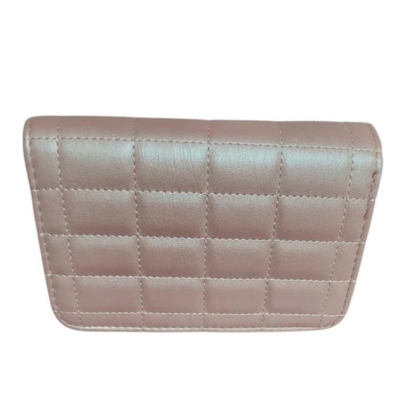 Bebe NWT Jacari Crossbody Iridescent Mauve Pink with Gold Chain and Charms - Picture 2 of 7